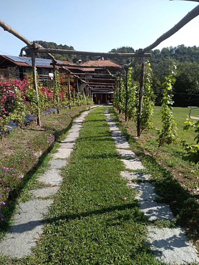 B&B "La Baita Delle Coccinelle" Varallo Exterior foto